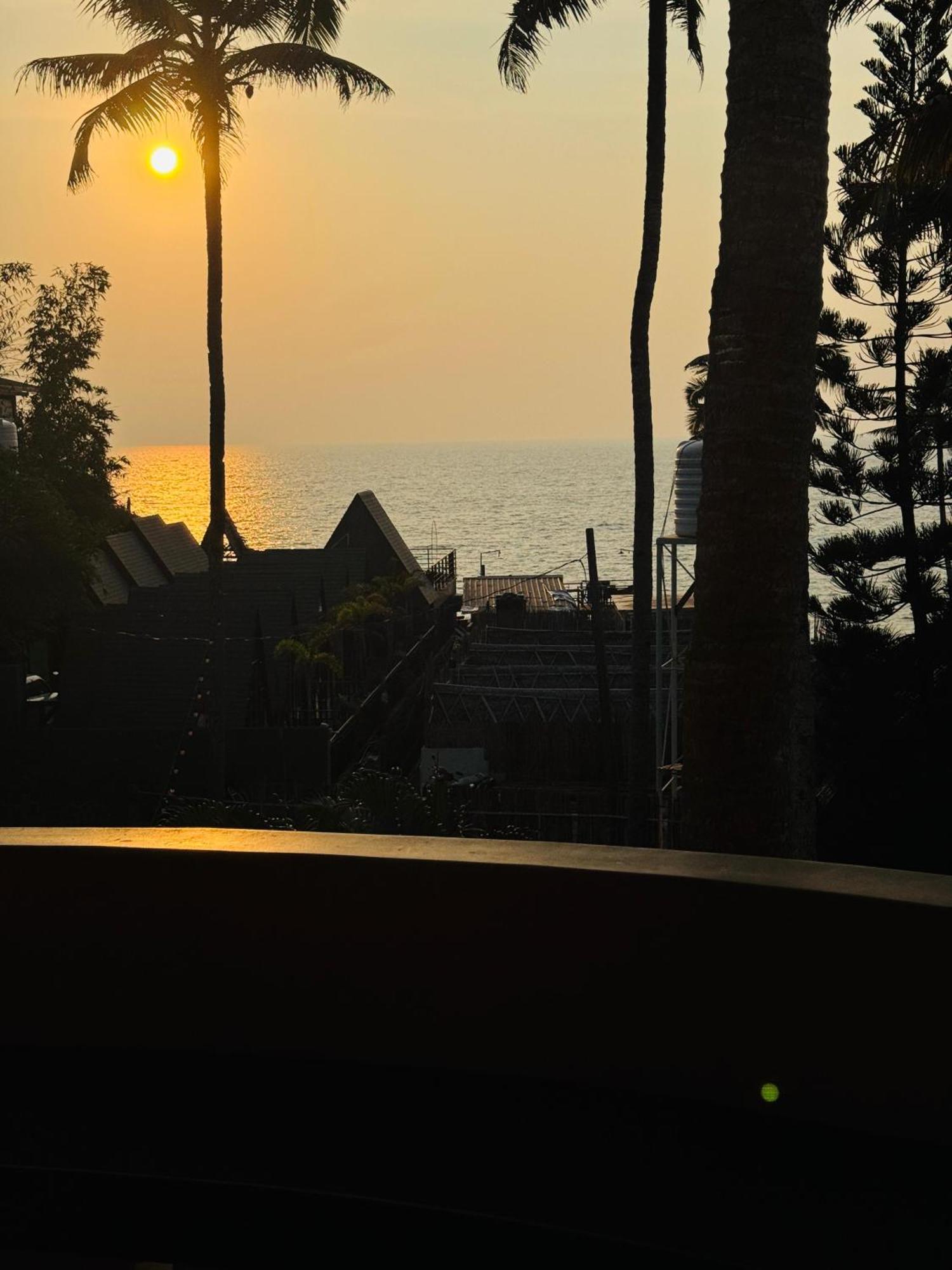Beach View Balcony Resort By Hello Varkala Exteriér fotografie