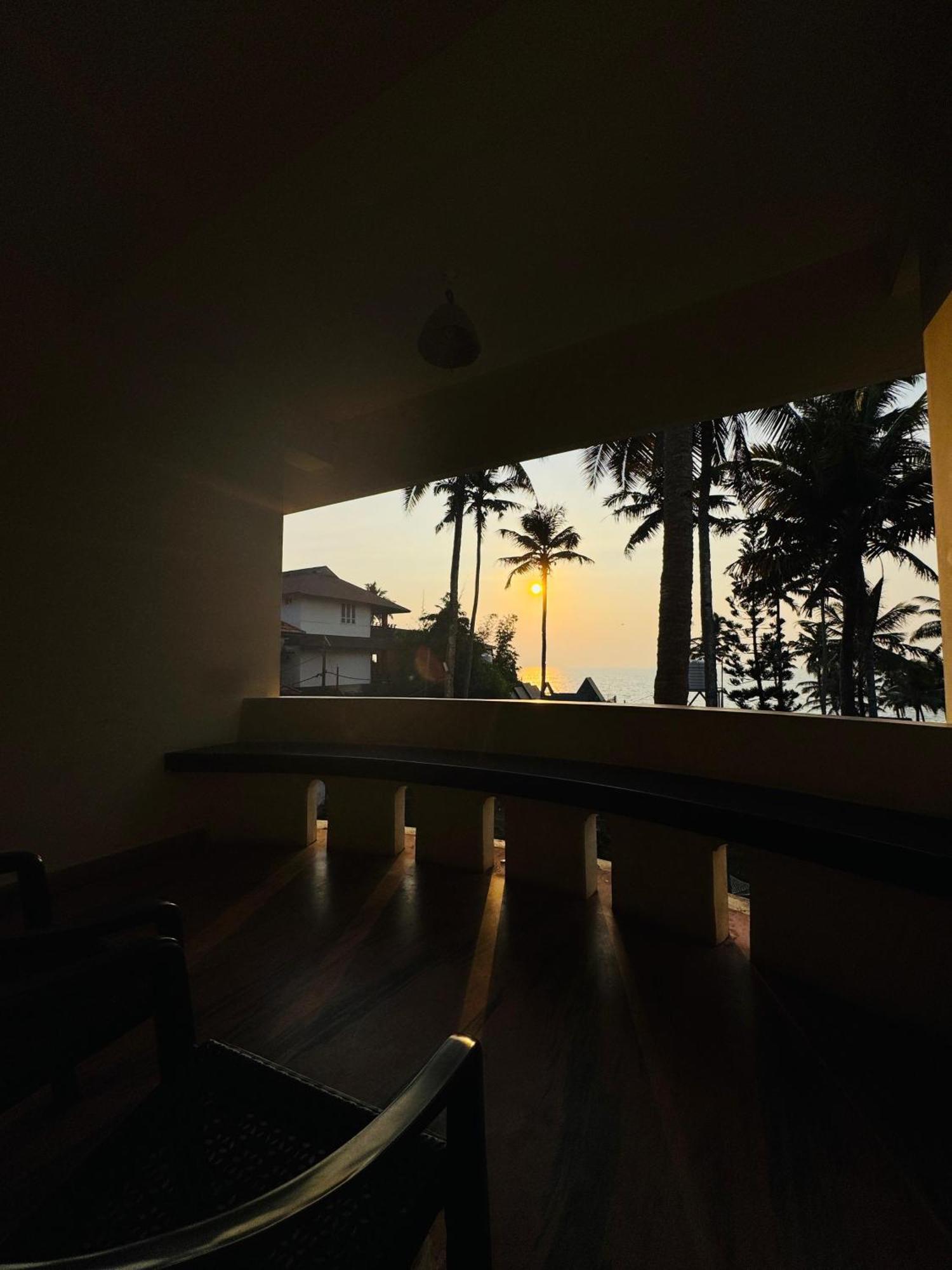 Beach View Balcony Resort By Hello Varkala Exteriér fotografie